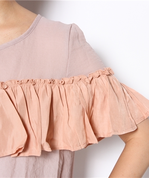 mystic（ミスティック）の「【web限定価格】半袖ギャザーフリルP/O（シャツ/ブラウス・レディース・ブラック/オフホワイト/ベージュ/ブルー/ピンク・ﾌﾘ-）」の10枚目の写真