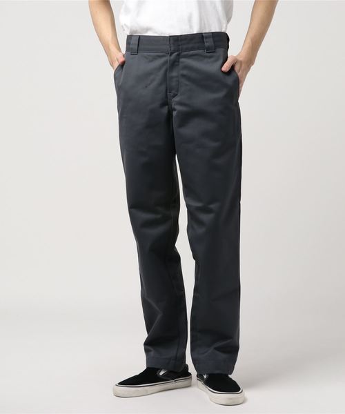 Carhartt WIP（カーハートダブリューアイピー）の「MASTER PANT（チノパンツ・メンズ・ダークブラウン/ブラウン/ブラック/グレー/グリーン/レッド/キナリ・32inch/30inch/28inch/34inch）」の3枚目の写真