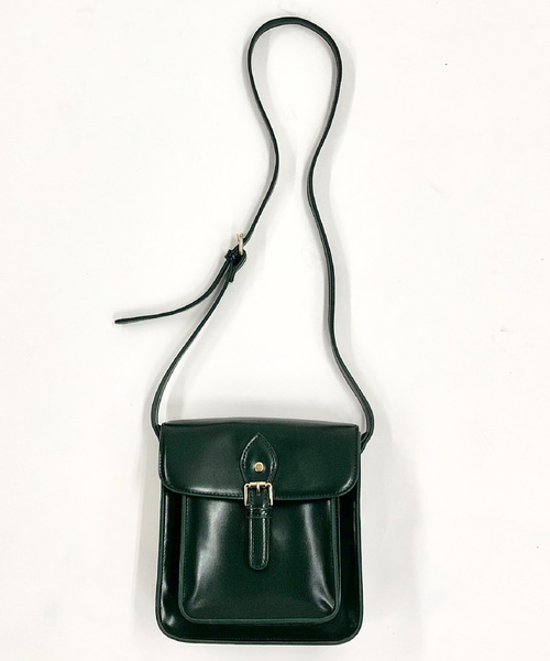 archives（アルシーヴ）の「合皮スクエアショルダー（ショルダーバッグ・レディース・ブラック/ブラウン/グリーン/ダークブラウン・MEDIUM）」の5枚目の写真