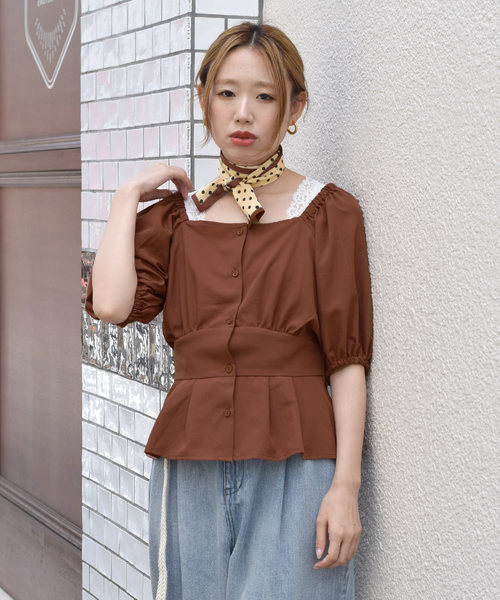 w closet（ダブルクローゼット）の「スカーフ付きスクエアネック前ボタン開きブラウス（シャツ/ブラウス・レディース・オフホワイト/ブラウン/ブラウン系その他/ブラック・FREE）」の19枚目の写真