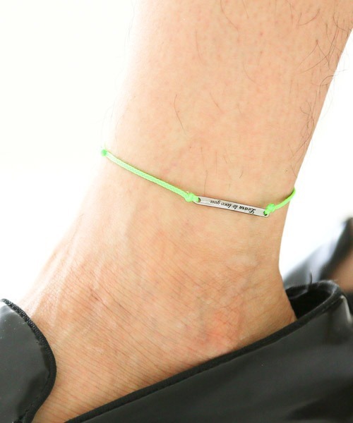 LUXSTYLE（ラグスタイル）の「プレート付きアンクレット（アンクレット・メンズ・ブラック/ホワイト/ブラウン/ネイビー/レッド/ターコイズブルー/グレー/グリーン/オレンジ・FREE）」の5枚目の写真