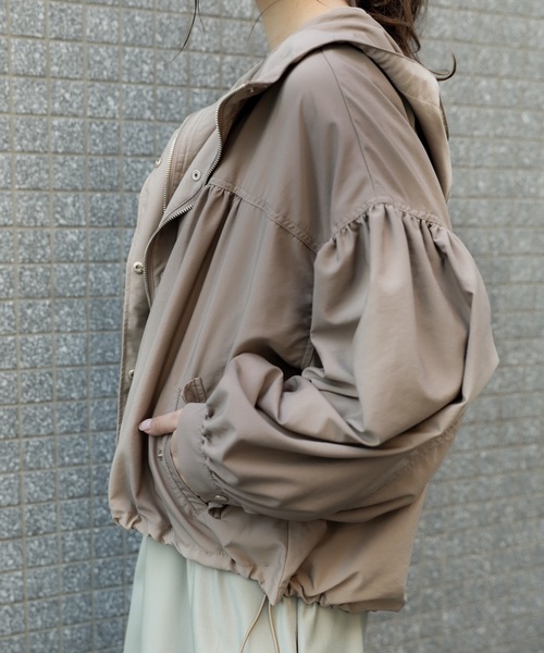 VANNIE U(ヴァニーユー)の「ボリュームスリーブマウンテンパーカー(マウンテンパーカー・レディース・ベージュ/カーキ/モカ・FREE)」の18枚目の写真