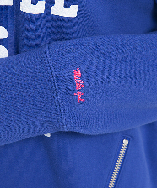 MILKFED.（ミルクフェド）の「SWEAT BIG TOP　（スウェットトップ/クルーネック/バックプリント有/ロゴ）（スウェット・レディース・ブラック/アッシュグレー/ブルー・SMALL/MEDIUM）」の8枚目の写真