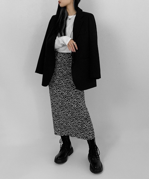 LVEU.(ラブユ.)の「Micro pleats leopard skirt / マイクロプリーツレオパードスカート(スカート・レディース・ブラック/アイボリー・FREE)」の5枚目の写真