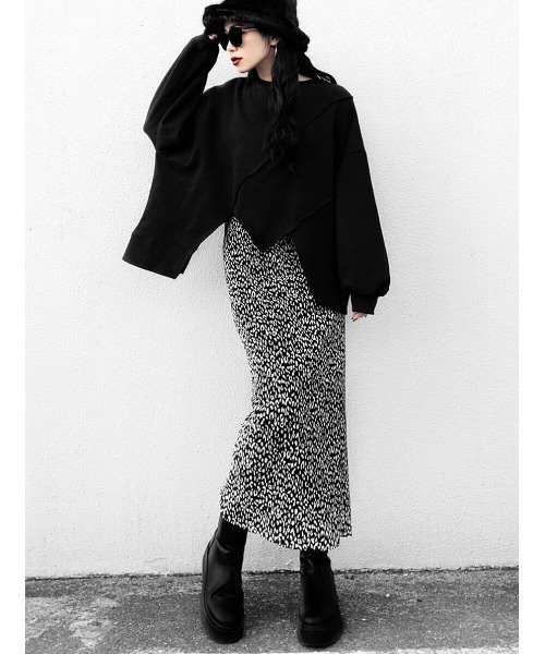LVEU.(ラブユ.)の「Micro pleats leopard skirt / マイクロプリーツレオパードスカート(スカート・レディース・ブラック/アイボリー・FREE)」の10枚目の写真