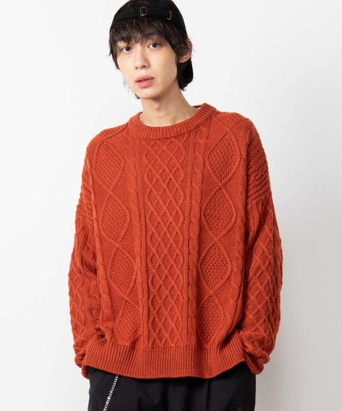 WEGO(ウィゴー)の「WEGO/サイドスリットアランビッグシルエットセーター(ニット/セーター・メンズ・ダークオレンジ/ホワイト/ブラック/ベージュ・MEDIUM/LARGE)」の8枚目の写真