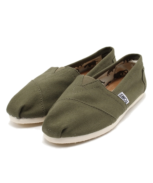 TOMS（トムス）の「トムス ウィメンズ クラシックキャンバス スリッポン TOMS W CLSC Canvas（スニーカー・レディース・ネイビー/ブラック/アッシュ/レッド/オフホワイト/ベージュ/オレンジ/オリーブ/ブラウン/ライトブルー/パープル・23cm/24cm/23.5cm/24.5cm/22cm/22.5cm）」の7枚目の写真