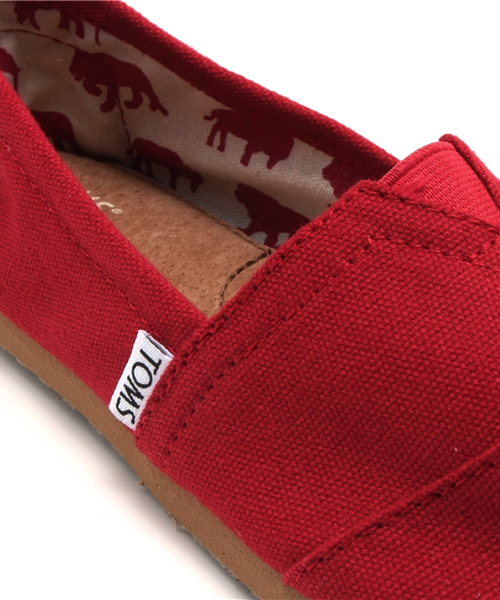 TOMS（トムス）の「トムス ウィメンズ クラシックキャンバス スリッポン TOMS W CLSC Canvas（スニーカー・レディース・ネイビー/ブラック/アッシュ/レッド/オフホワイト/ベージュ/オレンジ/オリーブ/ブラウン/ライトブルー/パープル・23cm/24cm/23.5cm/24.5cm/22cm/22.5cm）」の18枚目の写真