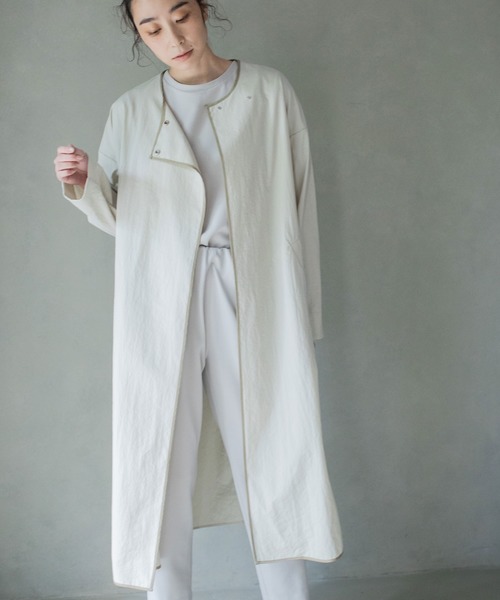 MARECHAL TERRE（マルシャルテル）の「パイピングコート（トレンチコート・レディース・ベージュ/ネイビー/ホワイト系その他・SMALL/MEDIUM）」の2枚目の写真