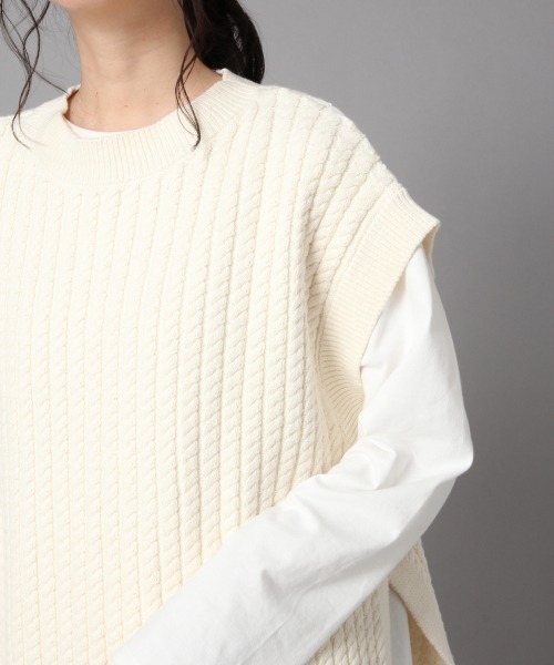 LOWRYS FARM（ローリーズファーム）の「ケーブルベスト　867315（ベスト・レディース・アイボリー/ブラック/グリーン/グレー・FREE）」の9枚目の写真