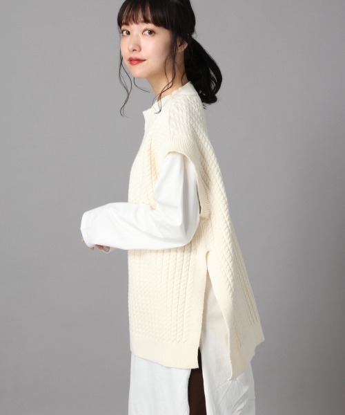 LOWRYS FARM（ローリーズファーム）の「ケーブルベスト　867315（ベスト・レディース・アイボリー/ブラック/グリーン/グレー・FREE）」の14枚目の写真