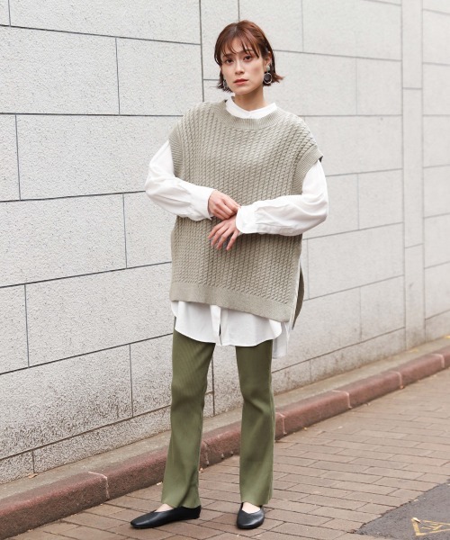 LOWRYS FARM（ローリーズファーム）の「ケーブルベスト　867315（ベスト・レディース・アイボリー/ブラック/グリーン/グレー・FREE）」の19枚目の写真