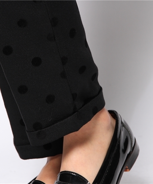 BEAMS BOY（ビームスボーイ）の「BEAMS BOY / フロッキー ドット グルカ スラックス（スラックス・レディース・ブラック/ネイビー・ONE SIZE）」の8枚目の写真