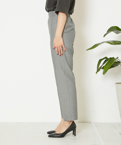 Liesse（リエス）の「センタープレスパンツ（その他パンツ・レディース・グレー/ベージュ・S/M/L）」の6枚目の写真