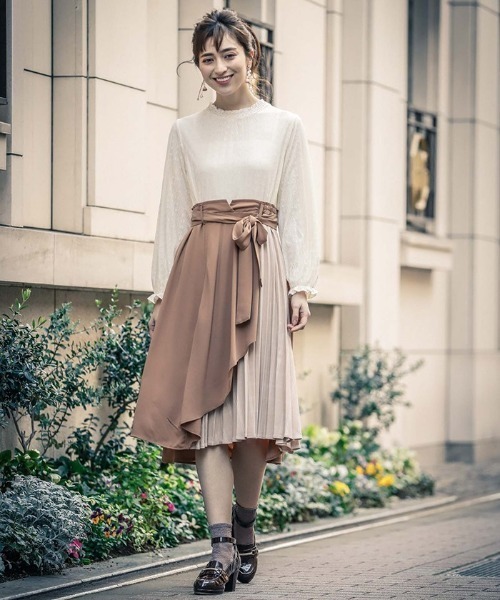 axes femme（アクシーズファム）の「ラッフルフリルドッキングOP