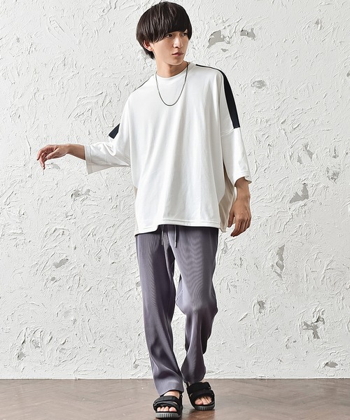 MinoriTY（マイノリティ）の「メンズ半端袖切替ドルマンスリーブビッグシルエットTシャツ（Tシャツ/カットソー・メンズ・ホワイト/ベージュ/ブラック・FREE）」の4枚目の写真