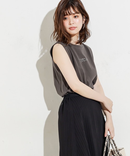 natural couture(ナチュラルクチュール)の「ちびロゴノースリT(Tシャツ/カットソー・レディース・オフホワイト/ミント/モカ/スミクロ・FREE)」の3枚目の写真