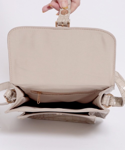 archives（アルシーヴ）の「フラップクラシックショルダー（ショルダーバッグ・レディース・ブラック/グレー系その他/ブラウン/ベージュ・FREE）」の7枚目の写真