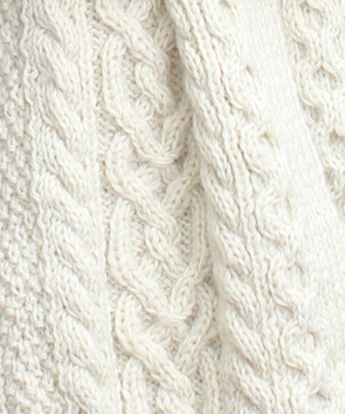 cardo fabrica（カルドファブリカ）の「HAND KNIT ケーブル