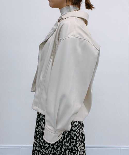 ap retro（アプレトロ）の「フェイクレザーライダースブルゾン【ZOZOTOWN限定商品】（ブルゾン・レディース・アイボリー/ブラック/ブラウン・FREE）」の8枚目の写真