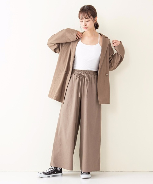INNOCENT BLUE(イノセントブルー)の「【innocent blue/イノセントブルー】バックレースカップ付キャミソール 肉感ストレッチテレコリブ使用(タンクトップ・レディース・ブラック/ベージュ/オフホワイト/ライトブラウン・MEDIUM)」の7枚目の写真