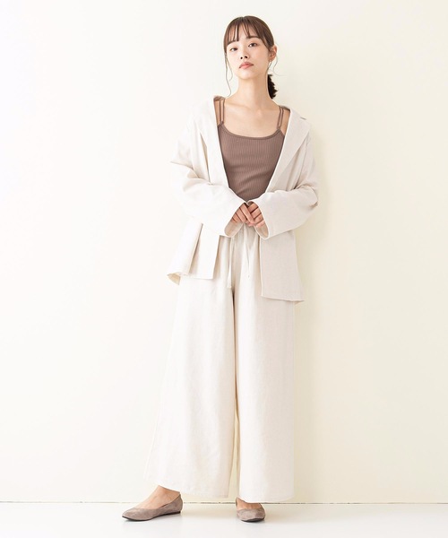 INNOCENT BLUE(イノセントブルー)の「【innocent blue/イノセントブルー】バックレースカップ付キャミソール 肉感ストレッチテレコリブ使用(タンクトップ・レディース・ブラック/ベージュ/オフホワイト/ライトブラウン・MEDIUM)」の17枚目の写真
