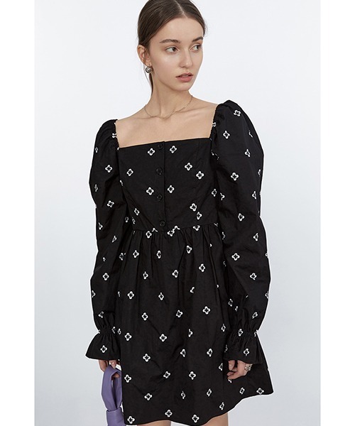 Fano Studios（ファノ ストゥディオズ）の「【Fano Studios】Square neck floral embroidery short dress FC21L009（ワンピース・レディース・ブラック・L/S/M）」の5枚目の写真