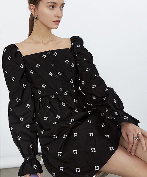 Fano Studios（ファノ ストゥディオズ）の「【Fano Studios】Square neck floral embroidery short dress FC21L009（ワンピース・レディース・ブラック・L/S/M）」の8枚目の写真