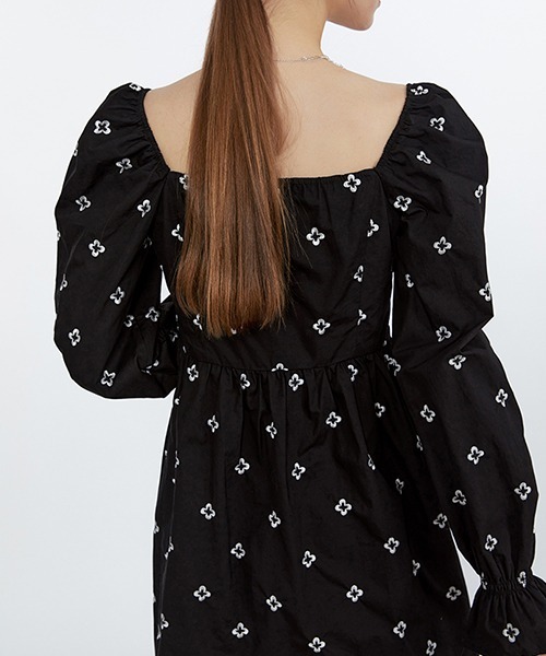 Fano Studios（ファノ ストゥディオズ）の「【Fano Studios】Square neck floral embroidery short dress FC21L009（ワンピース・レディース・ブラック・L/S/M）」の10枚目の写真