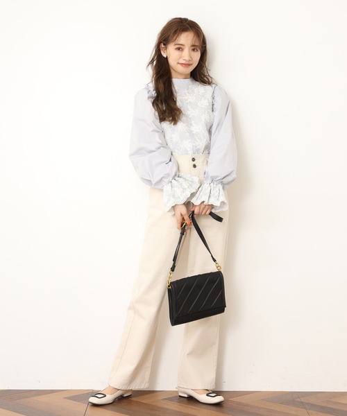 one after another NICE CLAUP(ワンアフターアナザーナイスクラップ)の「合皮vintage風ショルダーバッグ(ショルダーバッグ・レディース・ブラック/キャメル・FREE)」の11枚目の写真