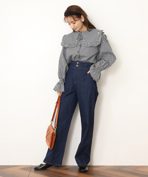 one after another NICE CLAUP(ワンアフターアナザーナイスクラップ)の「合皮vintage風ショルダーバッグ(ショルダーバッグ・レディース・ブラック/キャメル・FREE)」の4枚目の写真