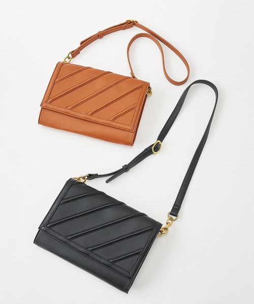 one after another NICE CLAUP(ワンアフターアナザーナイスクラップ)の「合皮vintage風ショルダーバッグ(ショルダーバッグ・レディース・ブラック/キャメル・FREE)」の17枚目の写真