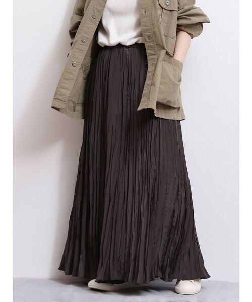 Ungrid（アングリッド）の「ランダムプリーツマキシスカート（スカート・レディース・チャコールグレー/オレンジ/ベージュ・FREE）」の2枚目の写真