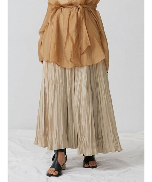 Ungrid（アングリッド）の「ランダムプリーツマキシスカート（スカート・レディース・チャコールグレー/オレンジ/ベージュ・FREE）」の4枚目の写真