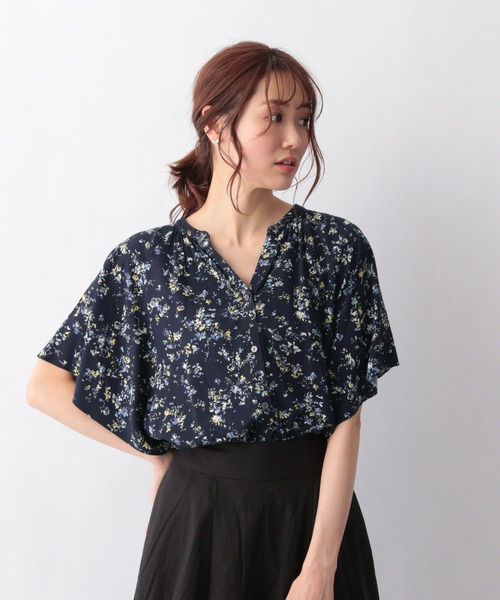 GLOBAL WORK（グローバルワーク）の「さらさらリラックスプリントブラウス半袖/934177（シャツ/ブラウス・レディース・ホワイト/ライトグレー/ブラック/ベージュ/ネイビー/オフホワイト/その他/ダークグレー/アイボリー/ダークブルー/ホワイト系その他2/ブルー/グレー系その他/グリーン系その他3/イエロー系その他/ホワイト系その他3・SMALL/MEDIUM/LARGE）」の16枚目の写真