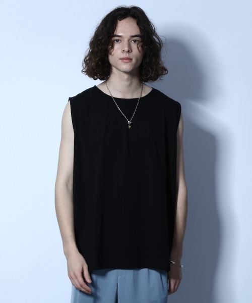 HARE(ハレ)の「ユルノースリーブカットソー(HARE)(タンクトップ・メンズ・ライトグレー/チャコールグレー/ブラック・FREE)」の5枚目の写真