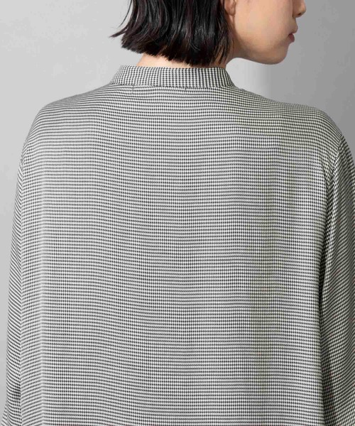 Munich(ミューニック)の「ハウンドトゥースチェック ロングシャツワンピース(セットアップ可)(ワンピース・レディース・ホワイト/ブラウン/カーキ・FREE)」の4枚目の写真