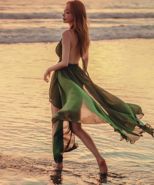 TeddyShop（テディショップ）の「レディース ホルターネックグリーンロングワンピース（ワンピース・レディース・グリーン・ONE SIZE）」の6枚目の写真