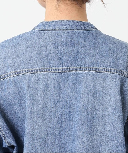 SLOBE IENA(スローブイエナ)の「LE DENIM スタンドシャツ【洗濯機使用可能】◆(シャツ/ブラウス・レディース・ネイビー/ブルー・FREE)」の22枚目の写真