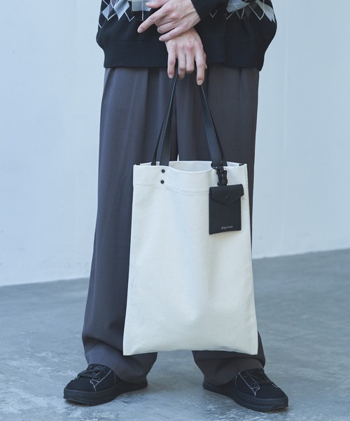 Alpinus(アルピナス)の「Alpinus - ポシェット付き レザーコンビトートバック(トートバッグ・メンズ・ネイビー/ホワイト・FREE)」の1枚目の写真