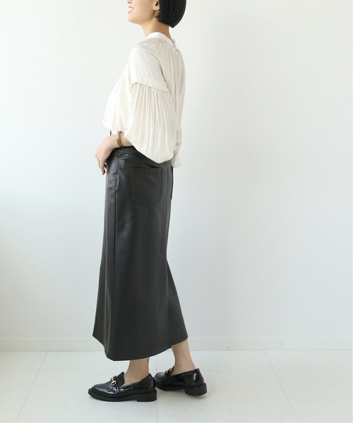 Simplicite（サンプリシテ）の「タックスタンド ボリュームブラウス（シャツ/ブラウス・レディース・ブラック/アイボリー/オレンジ・FREE）」の14枚目の写真