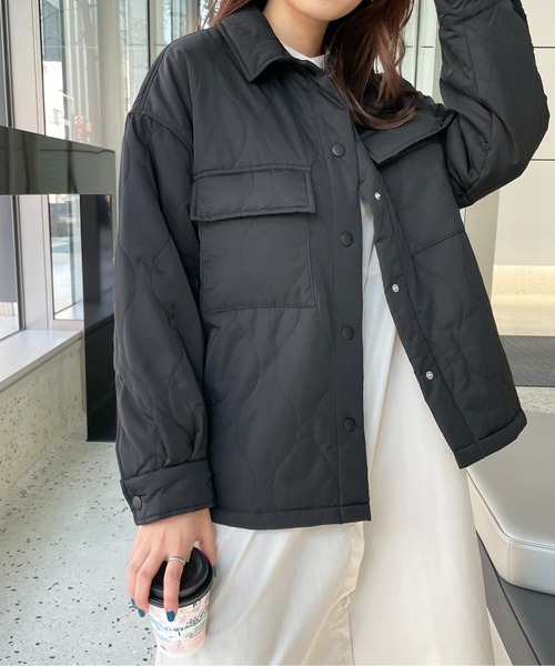 StyleSea（スタイルシー）の「ウェーブキルトCPOブルゾン（ミリタリージャケット・レディース・ブラック/カーキ/アイボリー/グレイッシュベージュ・MEDIUM）」の3枚目の写真