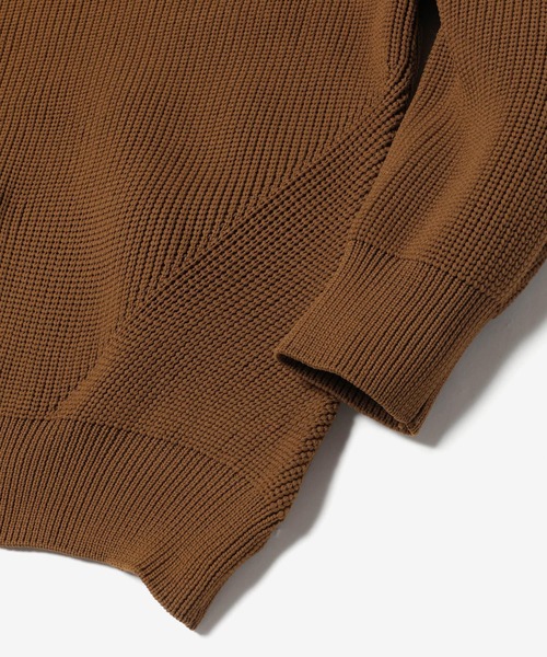 MR.OLIVE（ミスターオリーブ）の「MR.OLIVE ミスターオリーブ / LOW GAUGE AZE POLYESTER KNIT / CREW NECK SWEATER ローゲージ アゼ編み ポリエステルニット クルーネックビッグシルエットセーター / M-023127（ニット/セーター・メンズ・ダークブラウン/ブラウン系その他/ブラック・LARGE/MEDIUM/SMALL）」の4枚目の写真