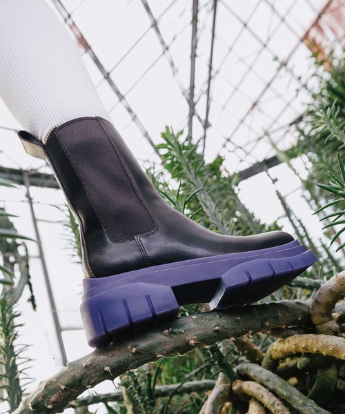 ASH(アッシュ)の「【STORM】カラーソールサイドゴアブーツ(ブーツ・レディース・ブラック×パープル/ブラック×グリーン/ブラック×ブルー/ダークブラウン・35/38/36/37/39)」の6枚目の写真