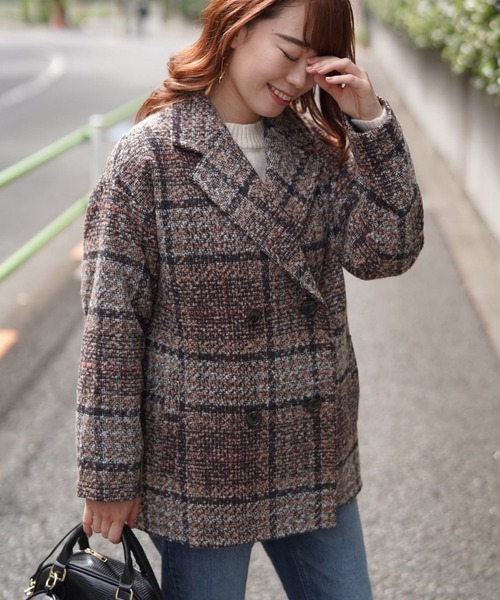 Lilipetit(リリプティ)の「【Lilipetit×Rina】チェックミドルダブルコート(ピーコート・レディース・ベージュ/ネイビー・M/L)」の7枚目の写真