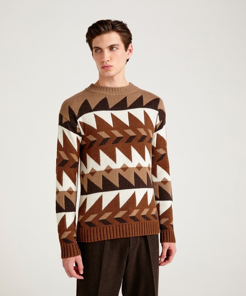 SISLEY(シスレー)の「幾何学柄ラウンドネックニット・セーター(ニット/セーター・メンズ・グレー系その他/ブラウン系その他・SMALL/LARGE/MEDIUM)」の2枚目の写真
