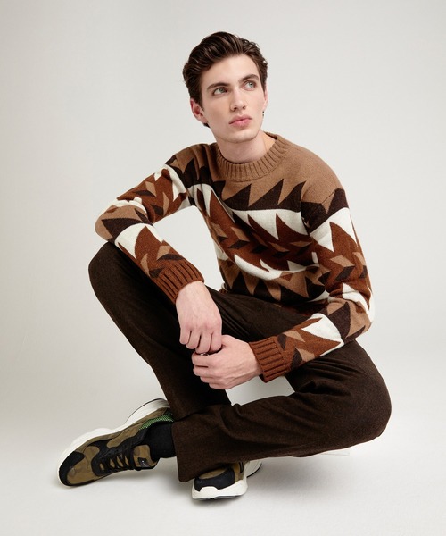 SISLEY(シスレー)の「幾何学柄ラウンドネックニット・セーター(ニット/セーター・メンズ・グレー系その他/ブラウン系その他・SMALL/LARGE/MEDIUM)」の11枚目の写真