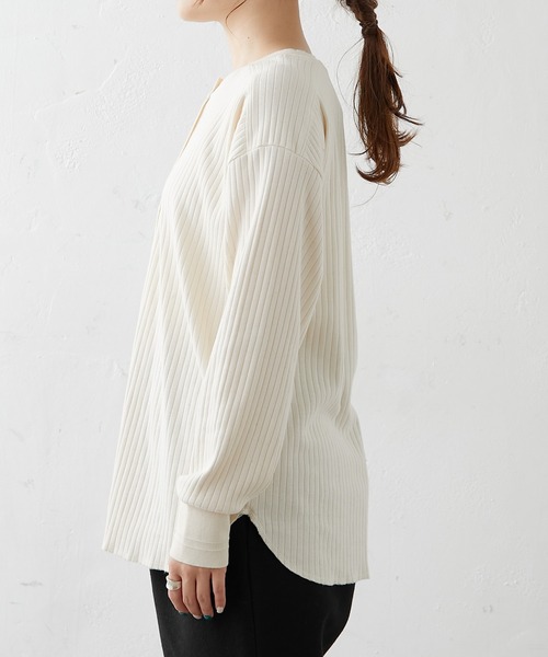 PUAL CE CIN（ピュアルセシン）の「針抜きリブヘンリーネックロングスリーブ（Tシャツ/カットソー・レディース・ブラック/グレー/ナチュラル・FREE）」の20枚目の写真