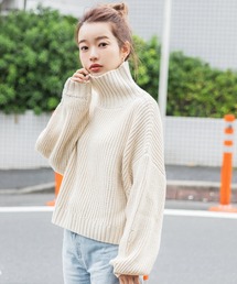 ゆるシルエットタートルニット