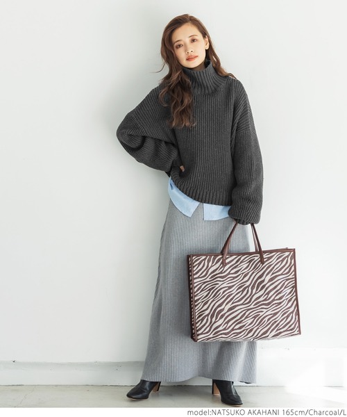 coca(coca)(コカ)の「ゆるシルエットタートルニット(ニット/セーター・レディース・チャコールグレー/アイボリー・M/L)」の12枚目の写真